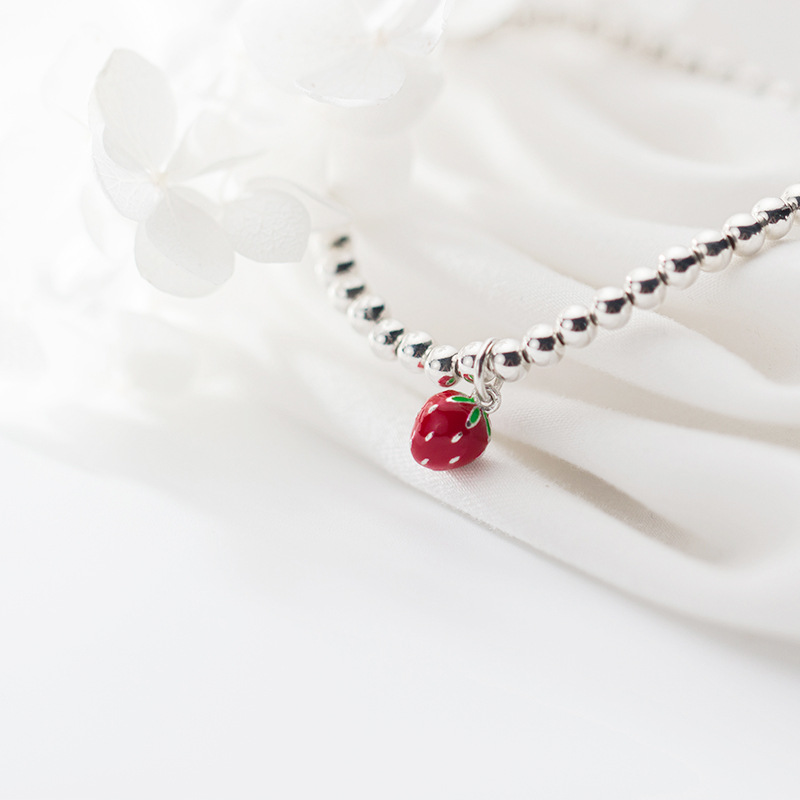 S925 Silver Fashion Korean Lacquer Strawberry Pendant Silver Bead Bracelet Women