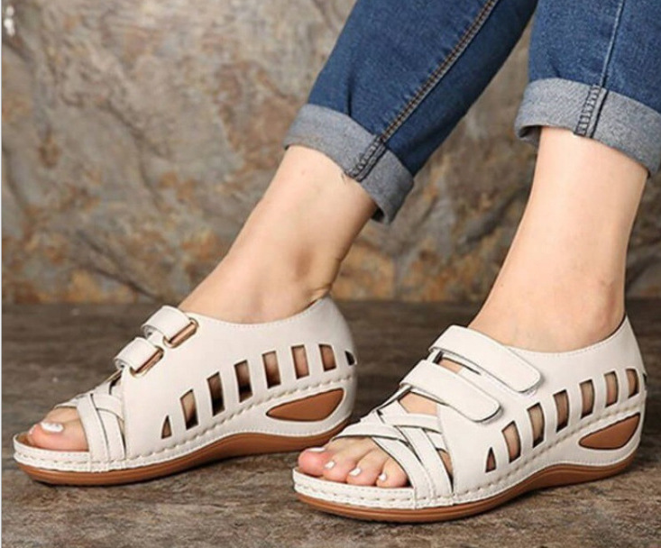 Fish Mouth Platform Sandals, picture 4 of 6