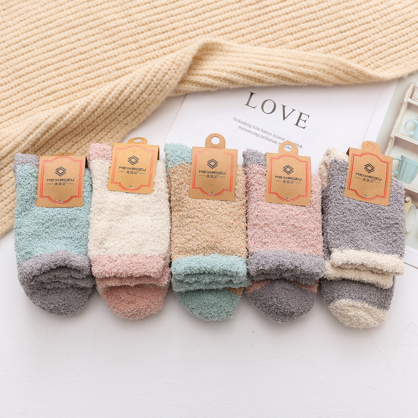 Title 6, Half fleece home socks