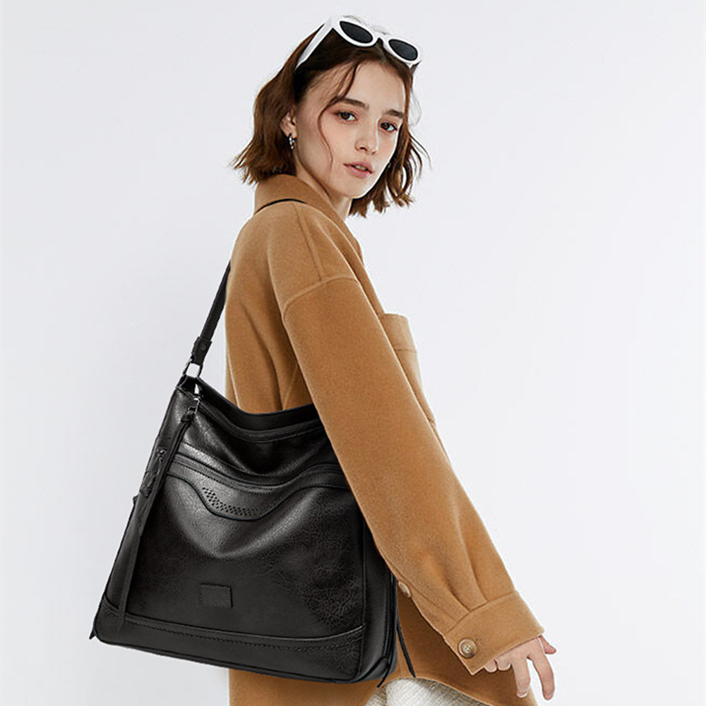 Soft Leather Women's Tote Vintage Multi-pocket Shoulder Bag
