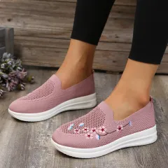 Loafers Women Flowers Embroidery Shoes Breathable Mesh Flats - Red - View 1