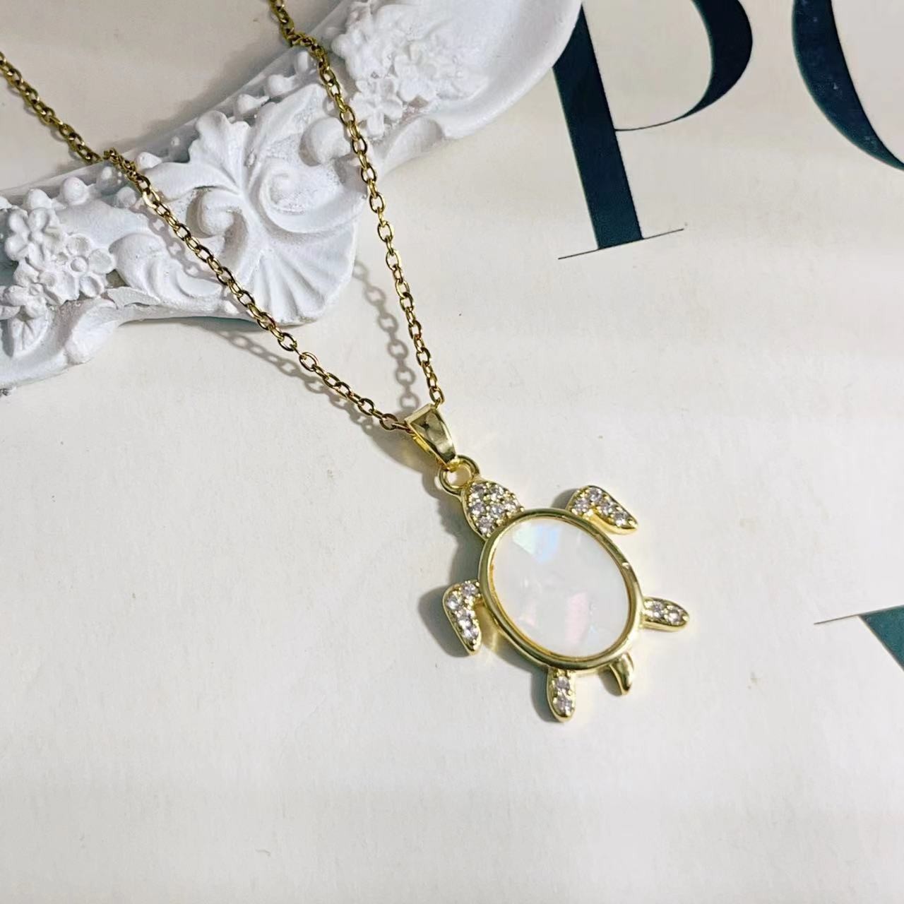 Ocean Starfish Turtle Niche Design Temperament Titanium Steel Necklace