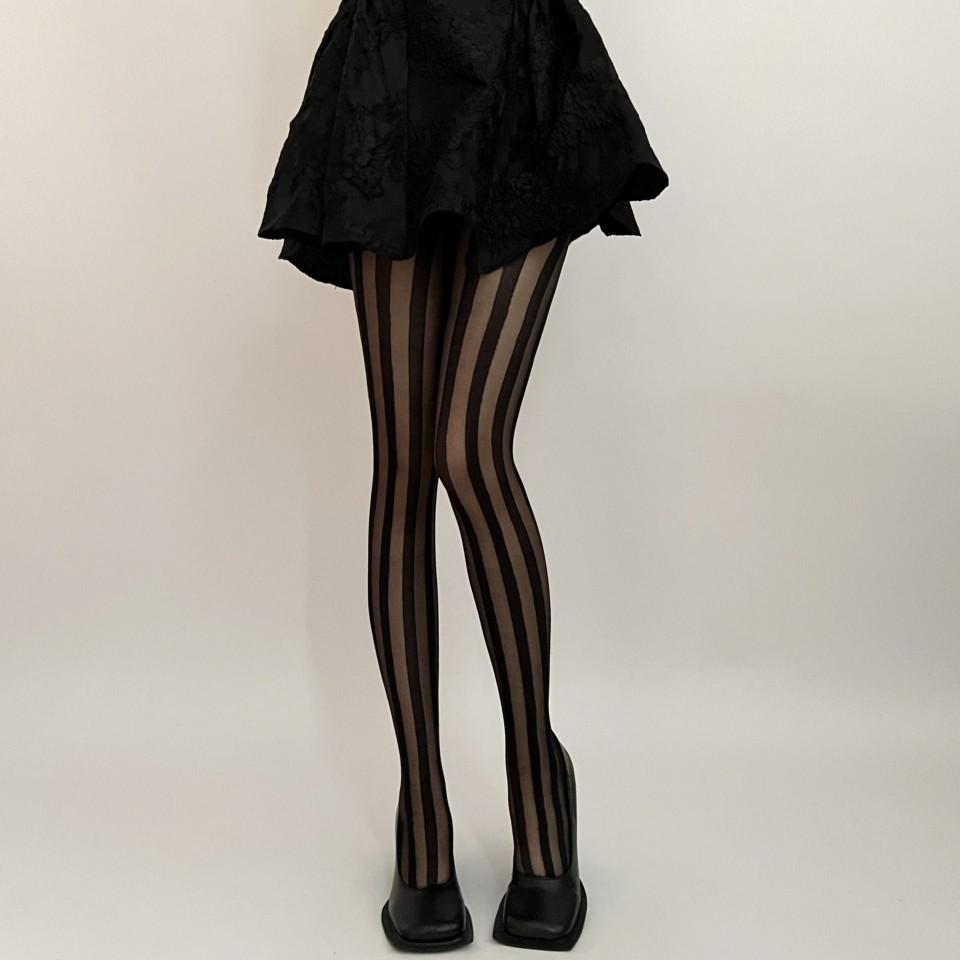 European Black Vertical Striped Stockings, Side Stripe Jacquard Anti-Scratch Sheer Black Vertical Stripe Pantyhose