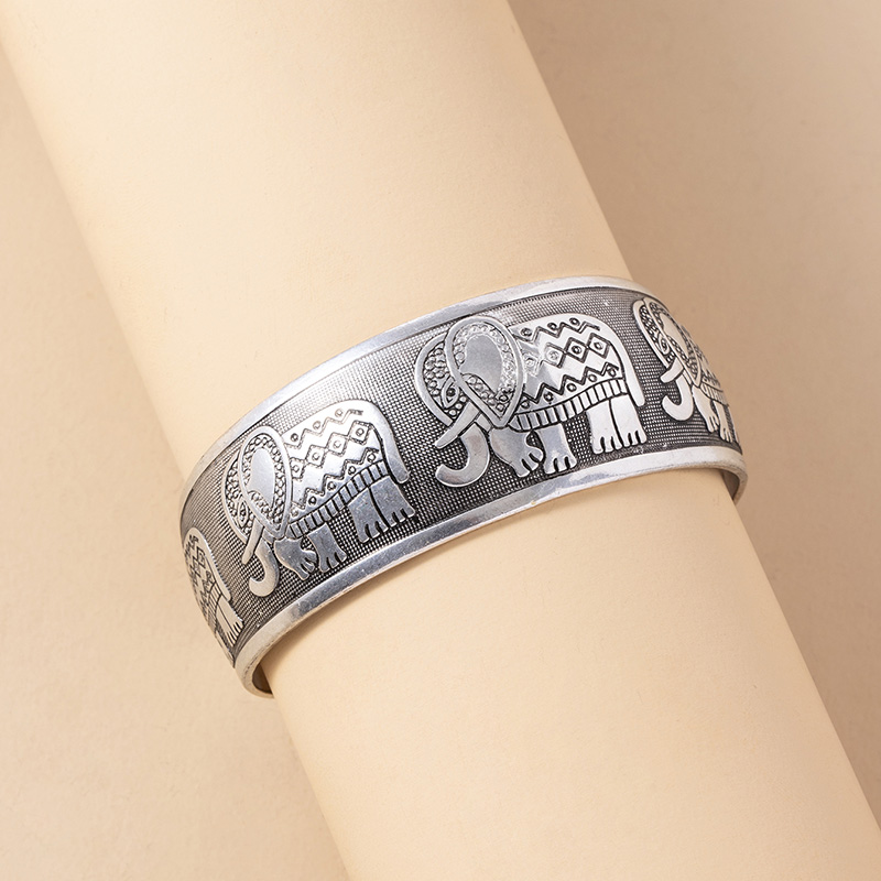 Title 2, Bracelet manchette éléphant en argent thaïlanda...