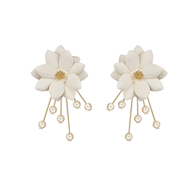 Women's Versatile Temperament Flower Pearl Earrings