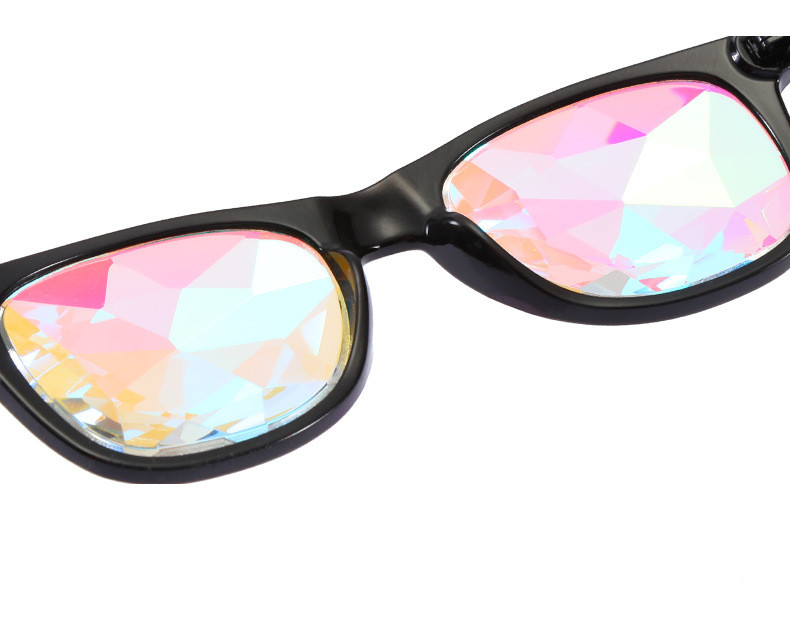 Title 5, Lunettes arc-en-ciel