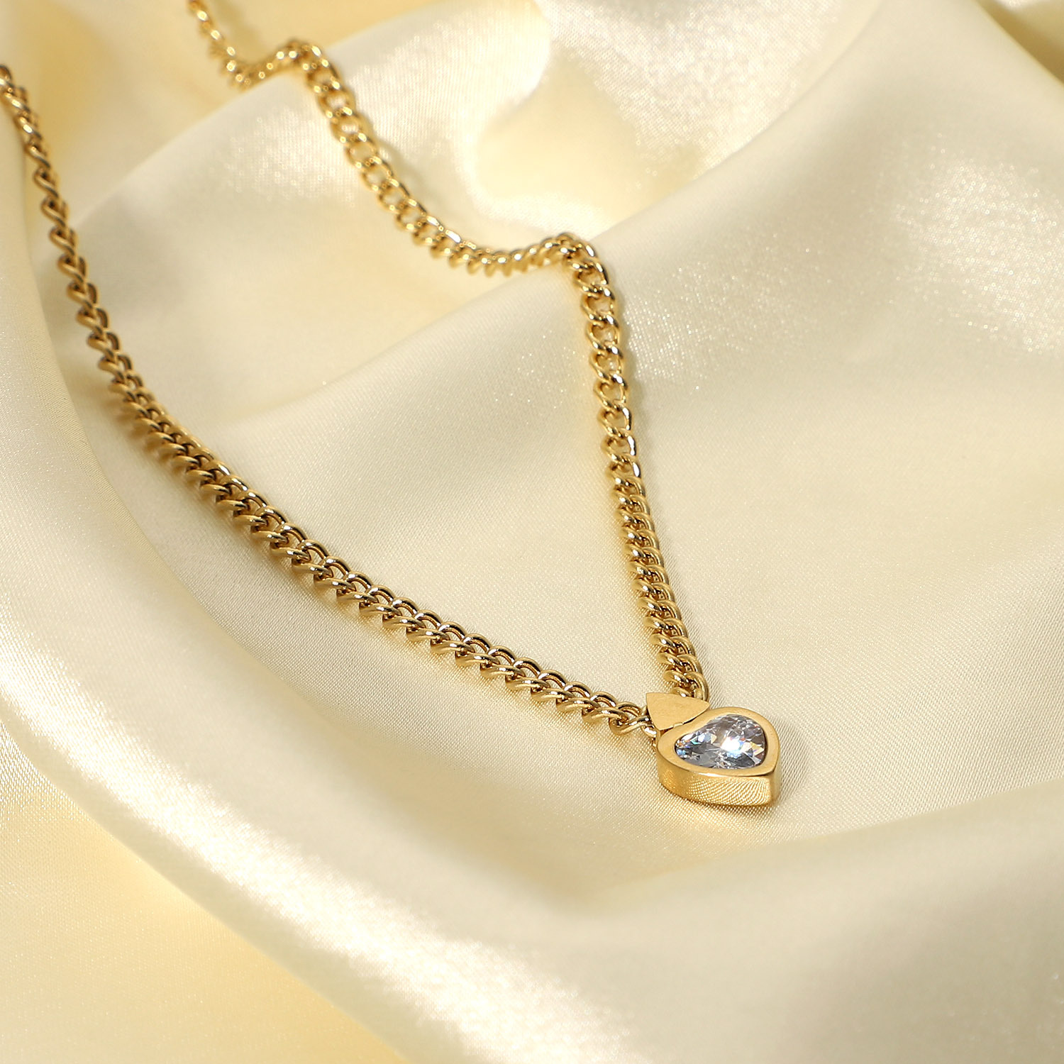 14K Gold Plated Stainless Steel Cuban Chain Heart Necklace