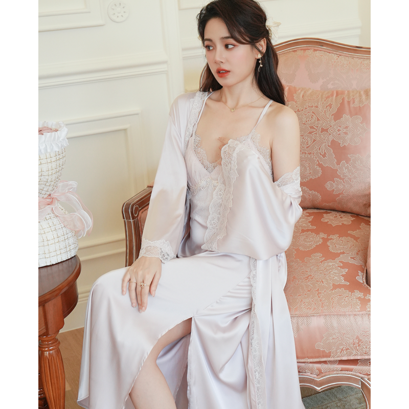 طقم قطعتين من القميص الليلي النسائي بتصميم فرنسي وشرطة دانتيل