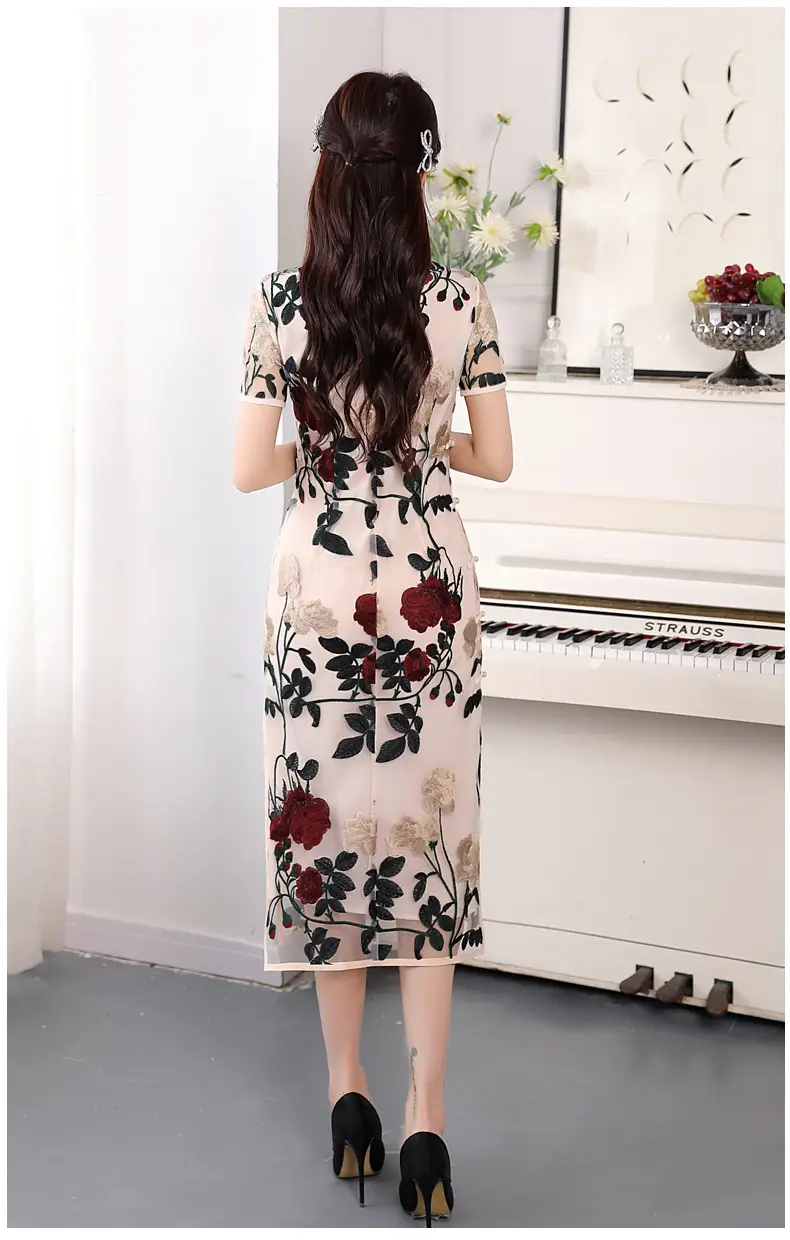 Improved Voile Embroidered Slim Fit Cheongsam Retro Stand Collar Short Sleeve Dress