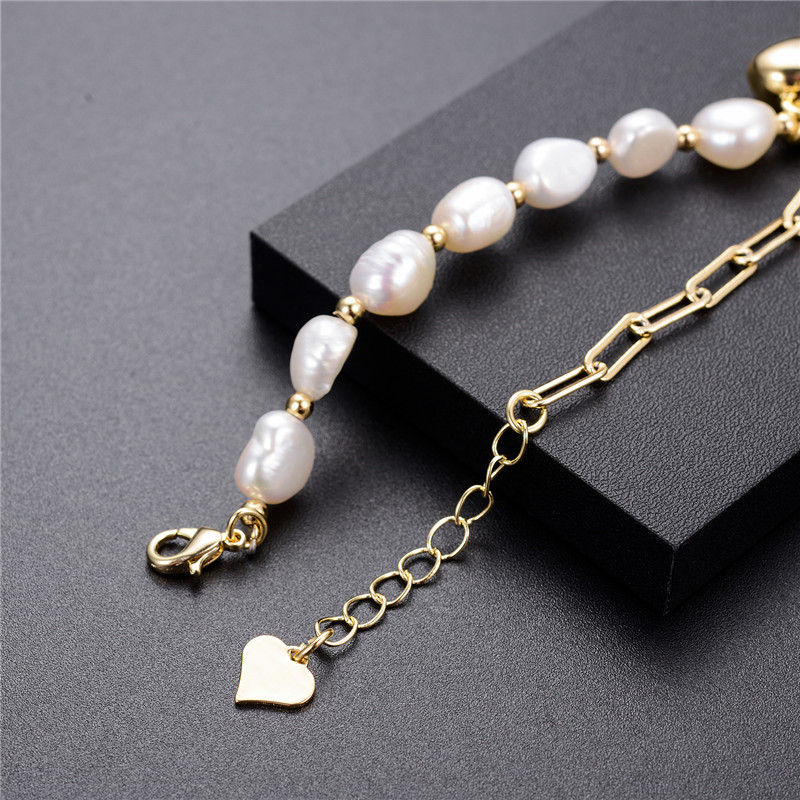 European And American Vintage Classic Metal Pearl Bracelet
