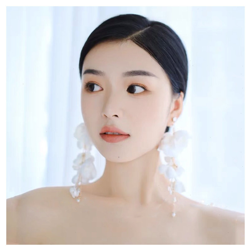 Fashion White Small Flower Tassel Wedding Dress Earrings