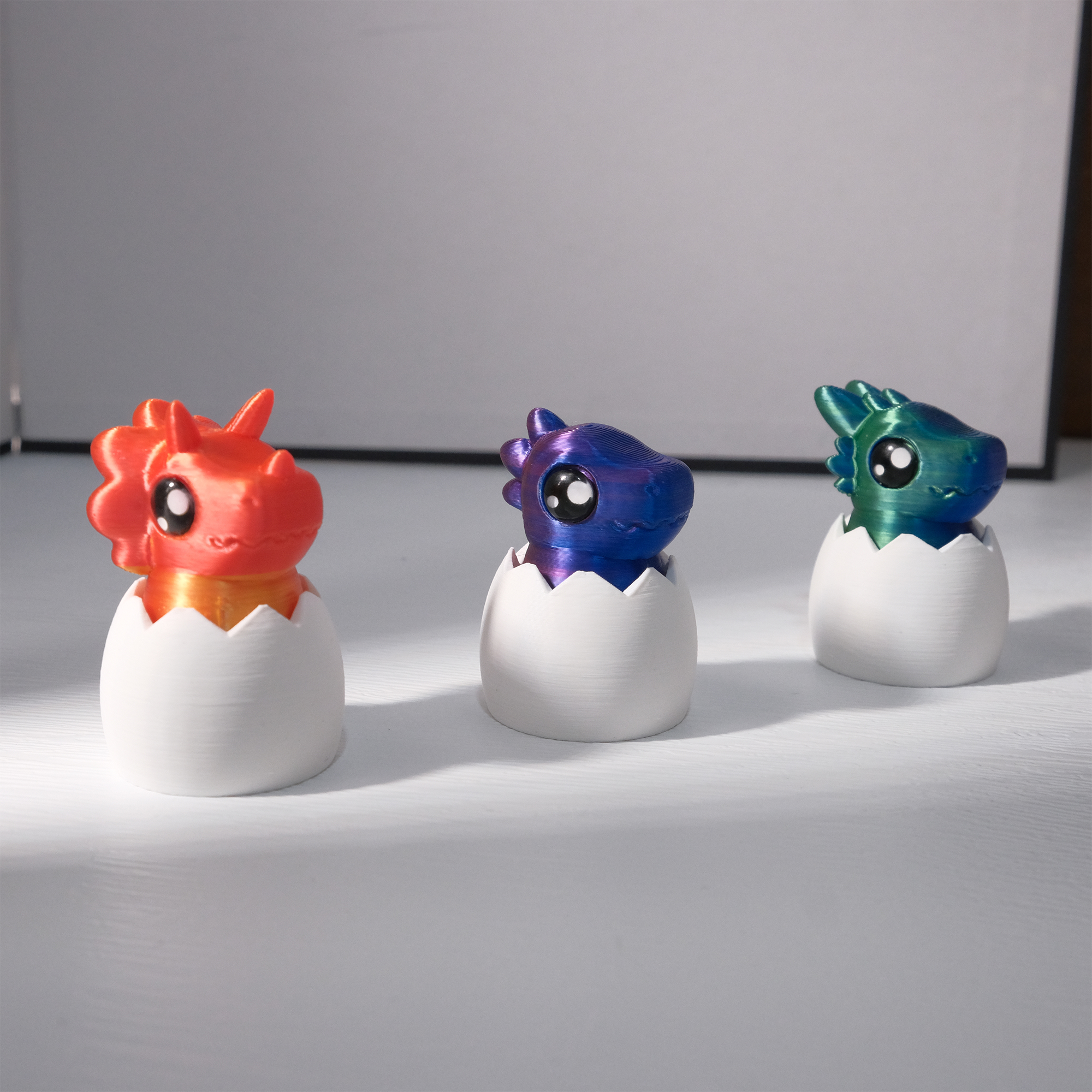 1PC 3D Printed Dinosaur Egg Fidget Figure, Cute Pressable Dino Hatchling Desk Toy, Mini Interactive Collectible Ornament, 3 Colors