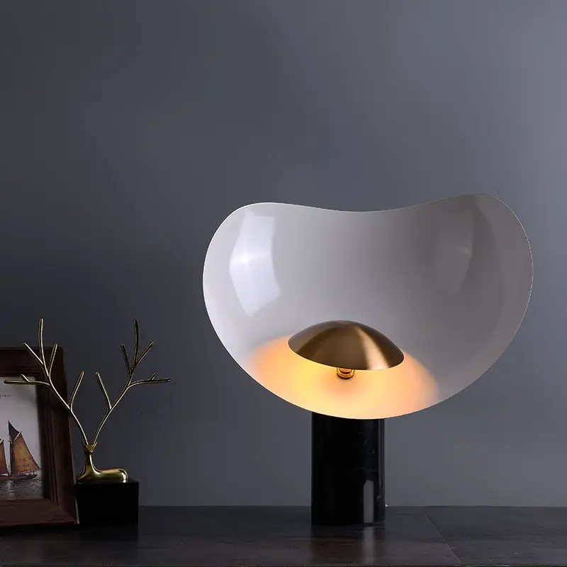 Postmodern Nordic Creative Hardware Tea Restaurant Table