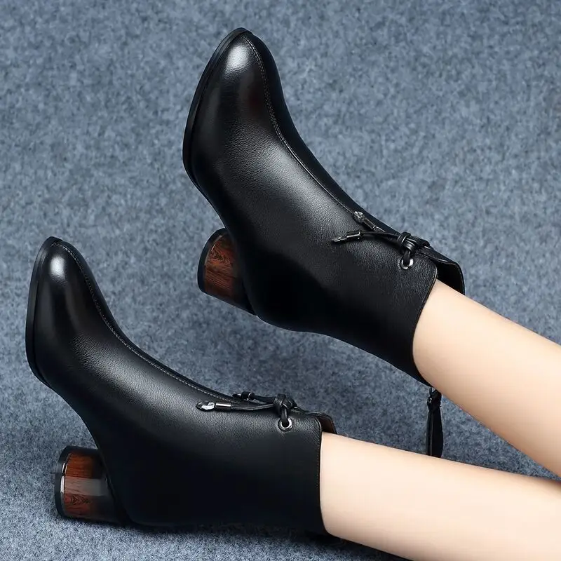 Winter New Style Korean Mother Boots Black Fashion Women's Boots