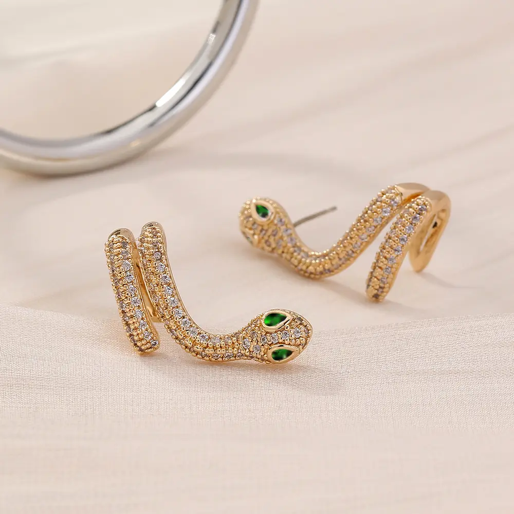 Stylish Snakelike Copper Micro-inlaid Zircon Ear Stud Clip Accessories