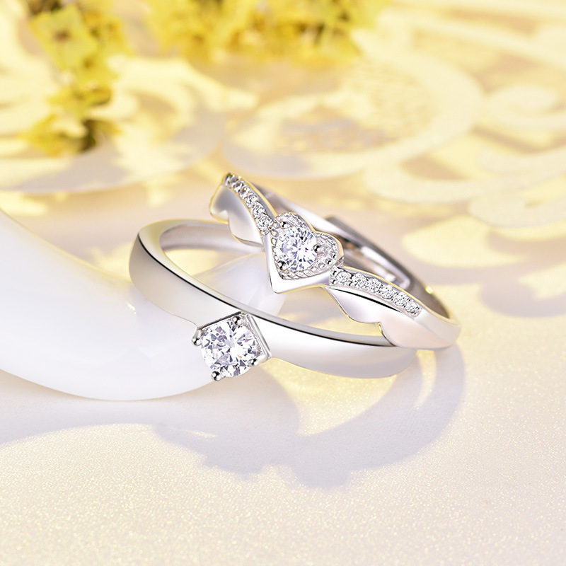 European And American Loving Couple Girlfriends Ring