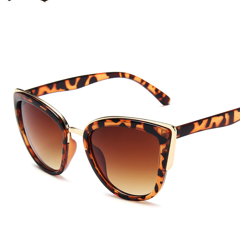 Title 8, Ladies retro cat eye sunglasses