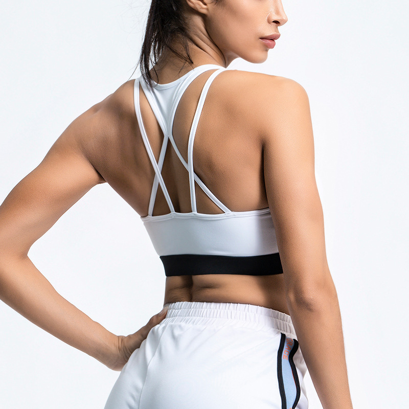 Title 4, Black and white contrast sports bra