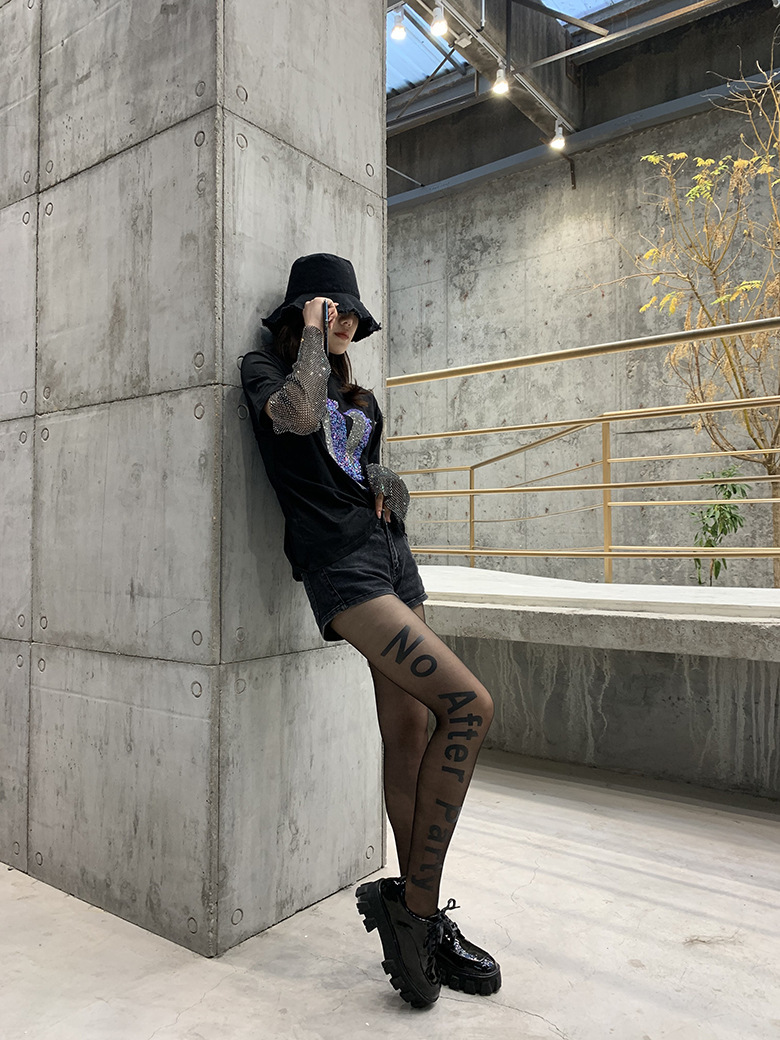 Trendy Brand English Alphabet Printing Translucent Anti-hook Pantyhose