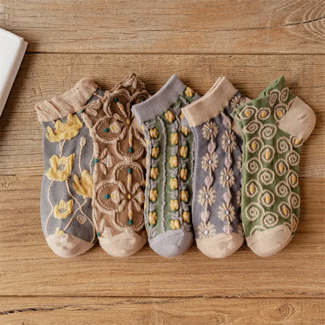 Cotton Embossed Japanese And Korean Court Style Socks 5039Fivecolor Mix And Match On - Shop at LoveMi
