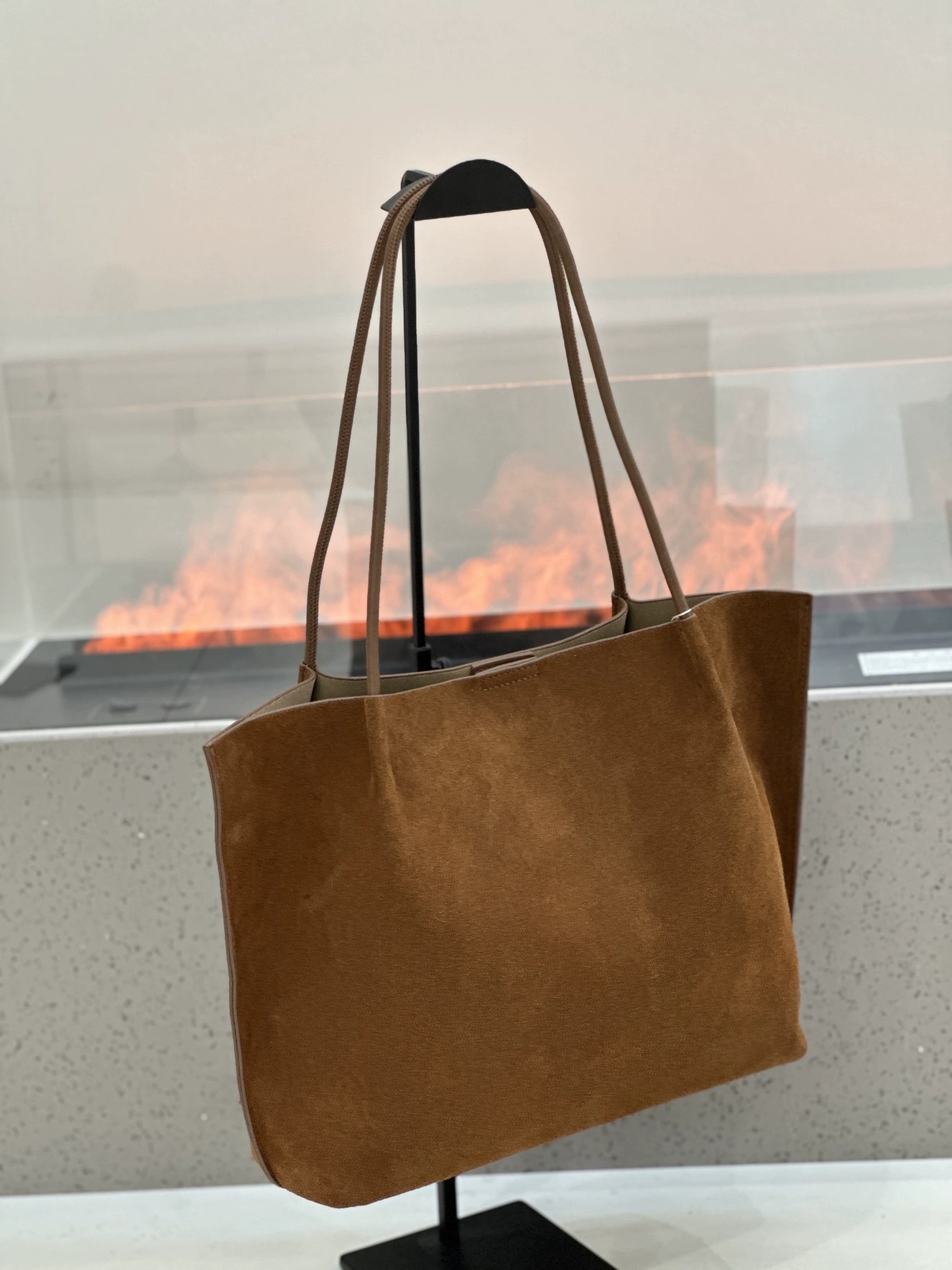 Sac fourre-tout en cuir mat simple automne-hiver personnalisé – Image 4