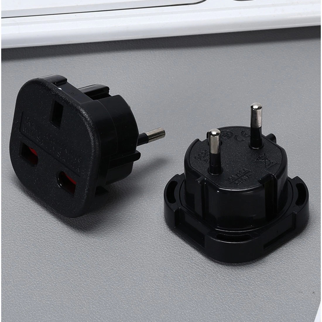 6X Black UK To EU Travel Adaptor Europe European Plug Adapter UK 3 Pin To 2 Pin — foto 6