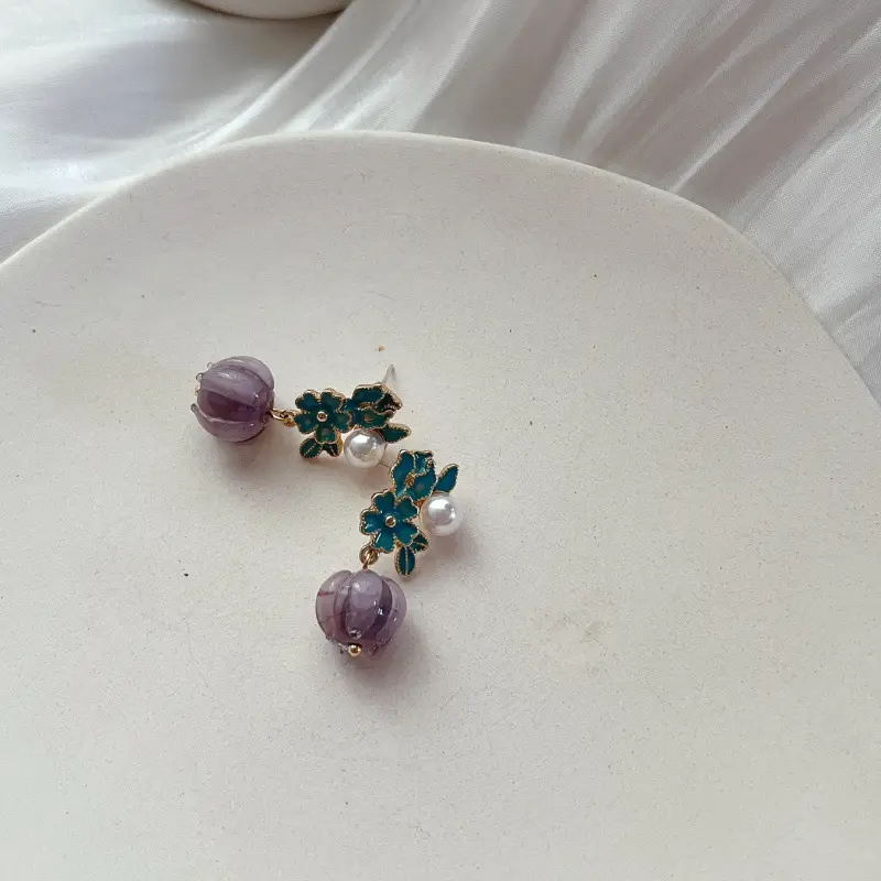 Vintage Court Bell Orchid Lucite Oil Drip Earrings