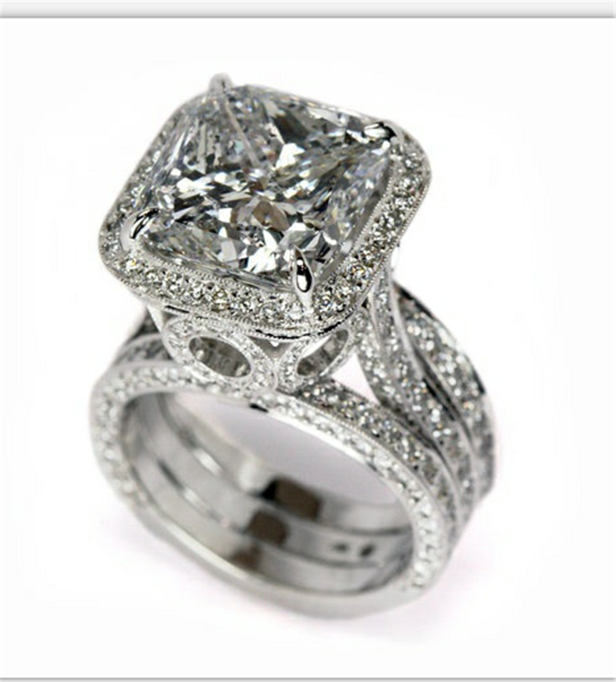 Inlaid Topaz Square Diamond Ring