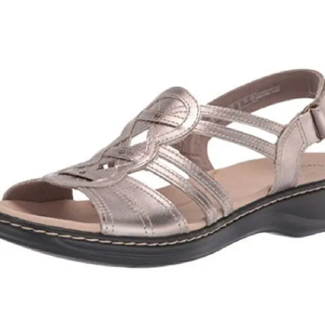 New Women's Fashionable Beach Sandals Gold - Shop at LoveMi