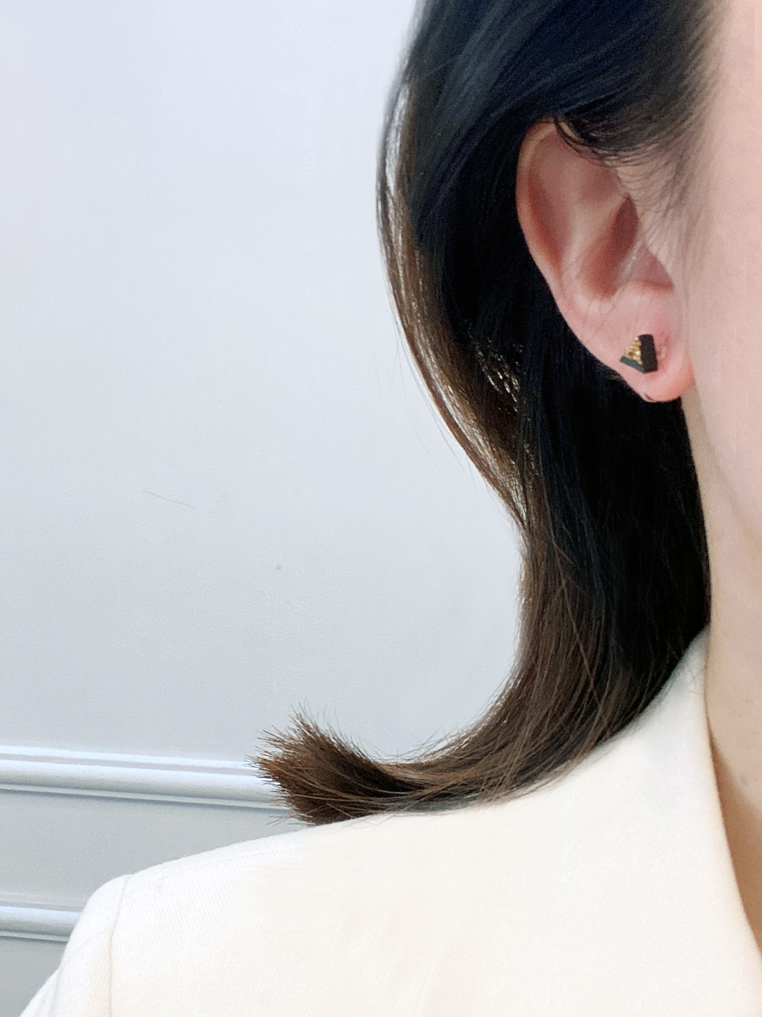 Title 9, Triangle Classic Couple Texture Black Earrings ...