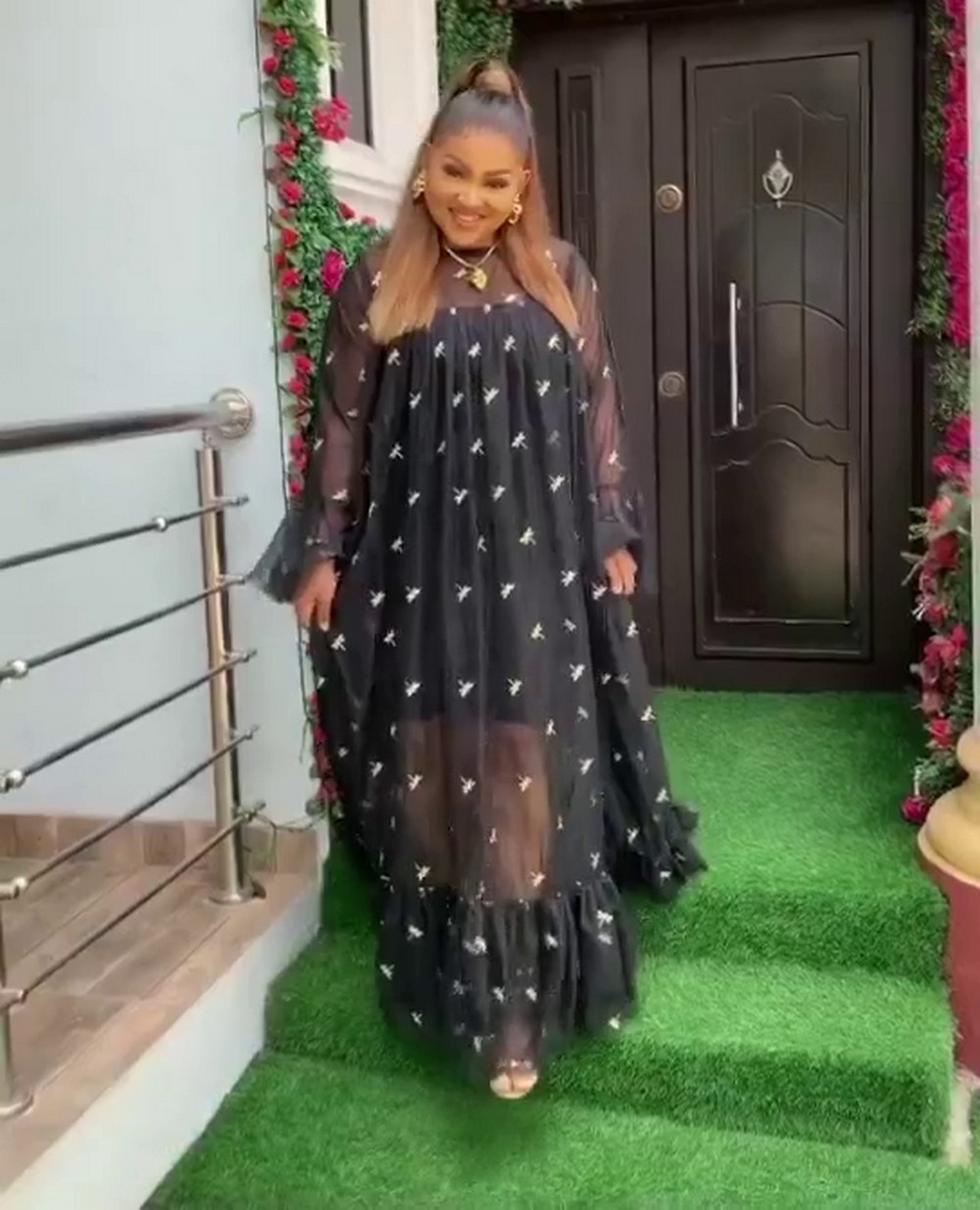 Large Swing Type Thick Mesh Embroidered Black Long Dress Two-piece Suit