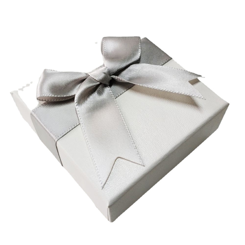 Title 2, Bow Gift Box Rectangular Square