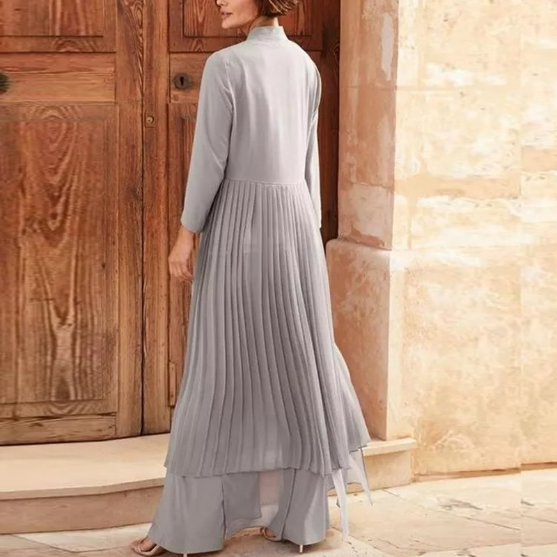 جاكيت قطعتين بتصميم فرنسي رمادي أنيق كلاسيكي