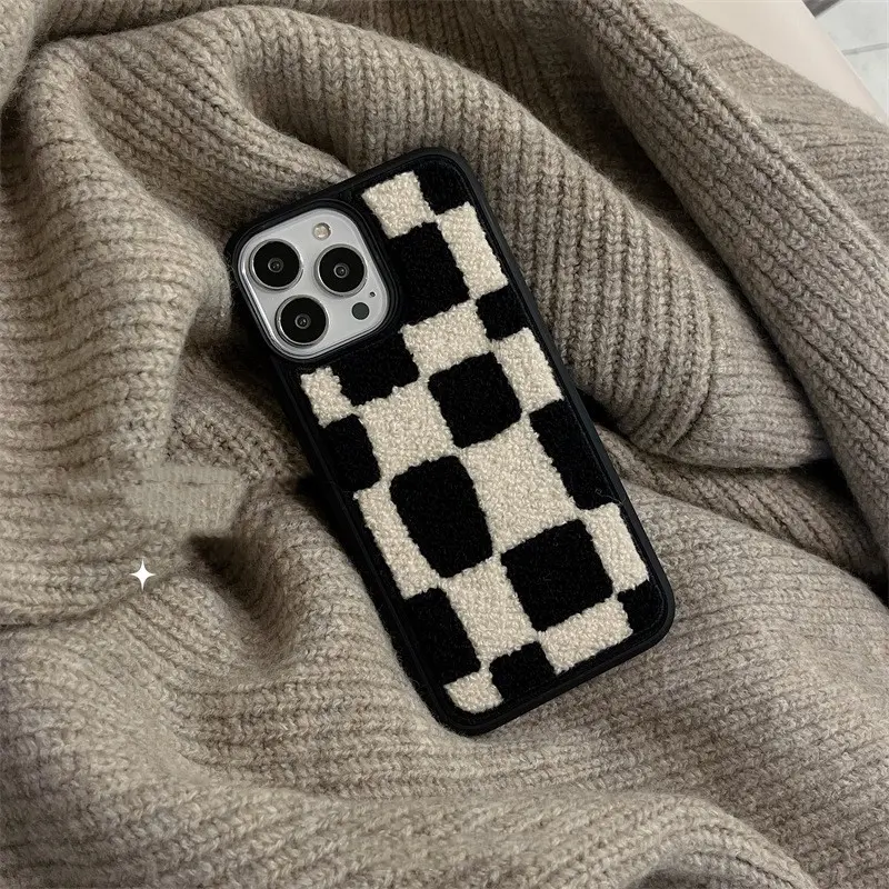 Black and White Lattice Mobile Phone Protective Case