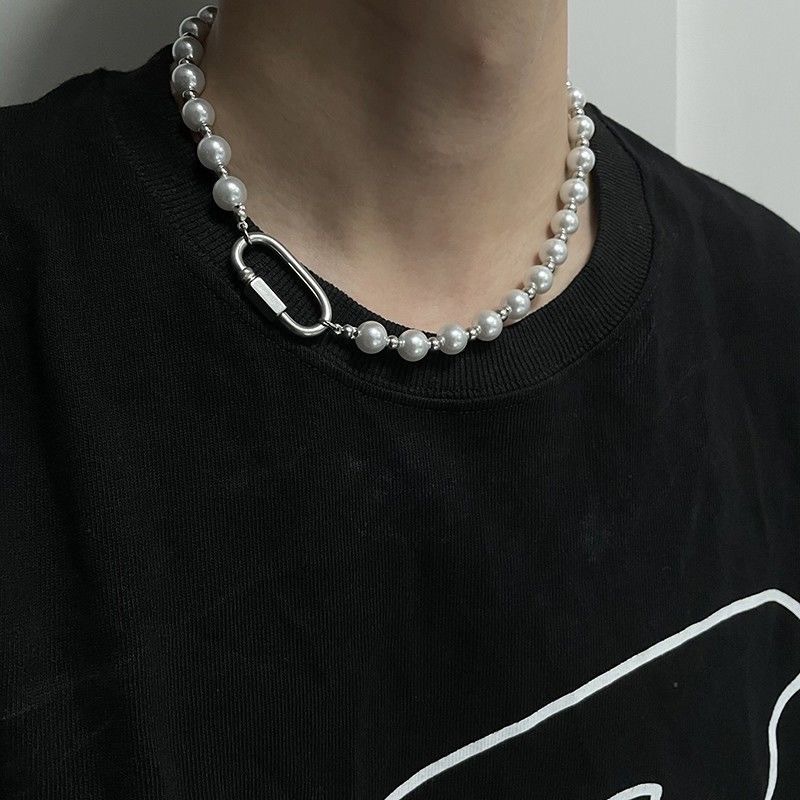 Special-interest Design Minimalist Dark Pearl Lock Necklace