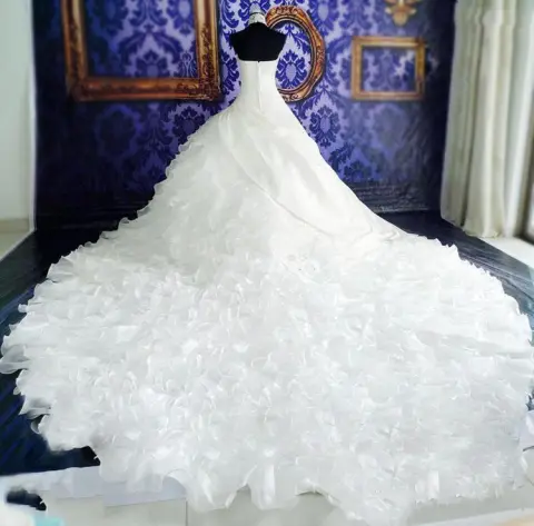 Wedding Dress High-end with Big Tail