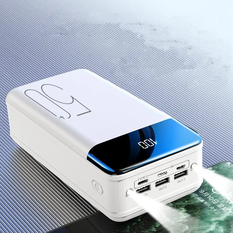 Large Capacity Charging Bank 50000 MA Three Output Input