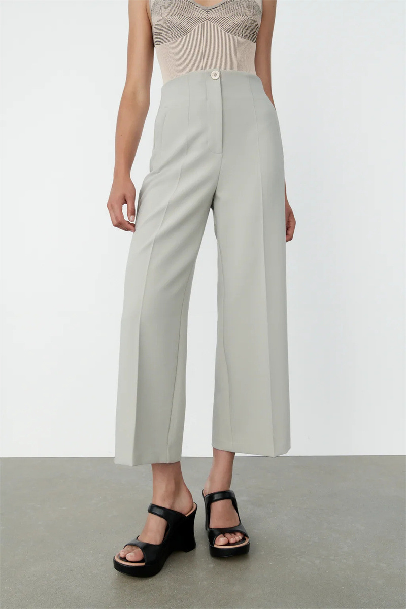 Title 3, Generous Temperament Pantalon large taille haut...