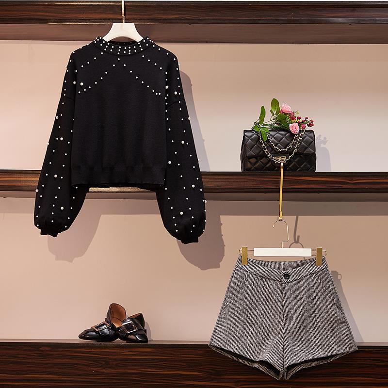 Women's Slimming Bead Thickened Sweater Shorts