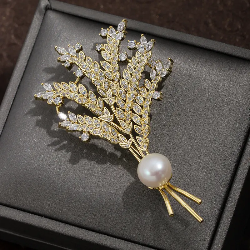 Female Niche Design Zircon Pearl Brooch