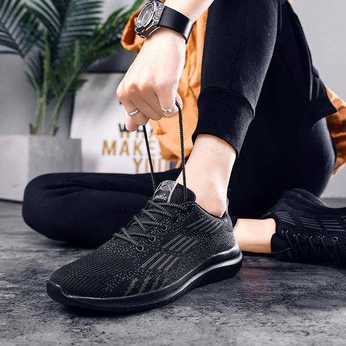 Title 6, Breathable mesh casual shoes