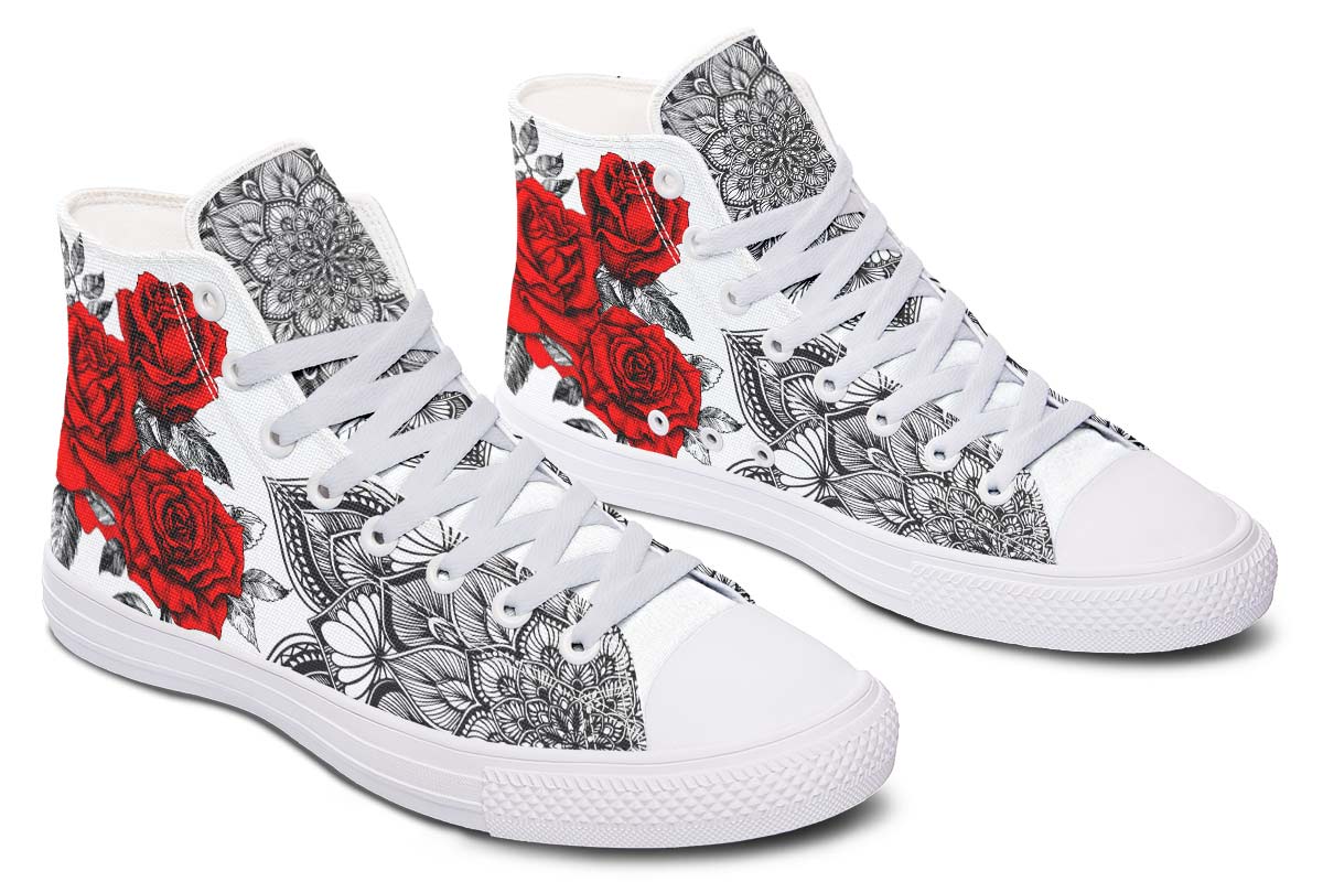 Title 4, Kleurrijke high-top canvas schoenen met print v...