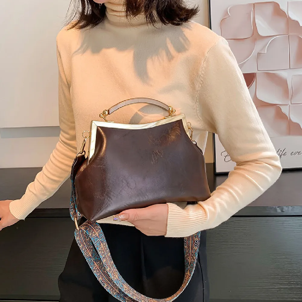 Women's Fashion Shoulder Messenger Bag - Coffee