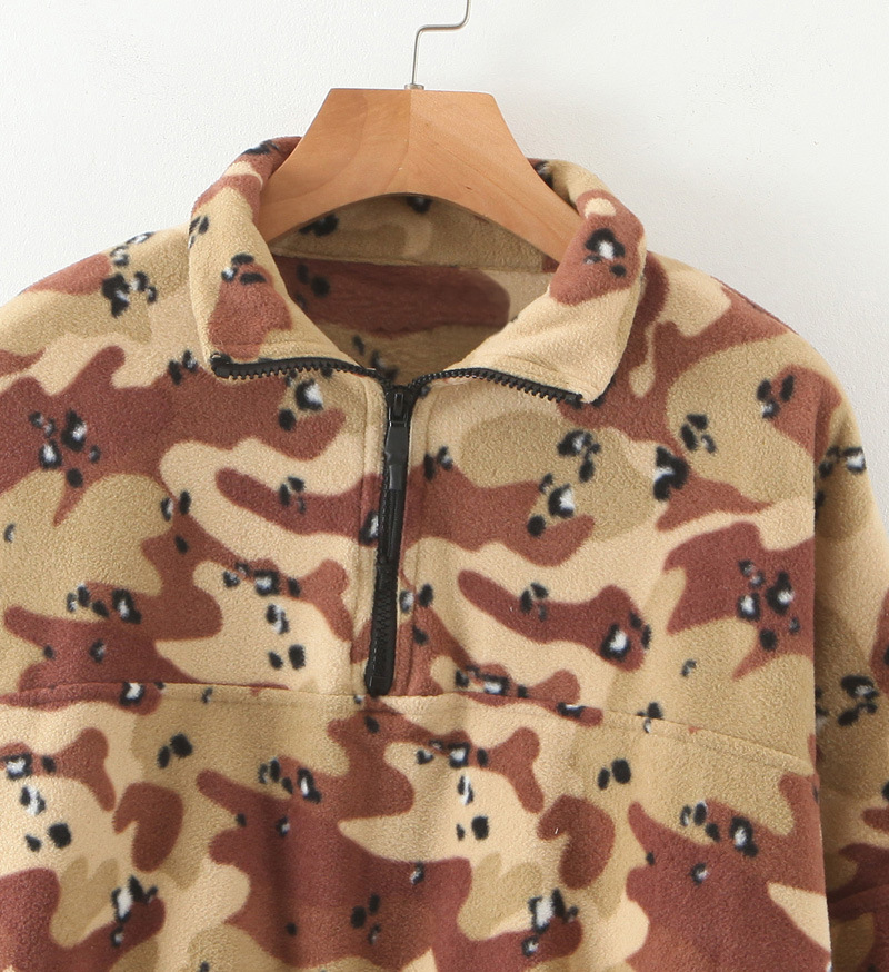 Title 5, Camouflage sweater