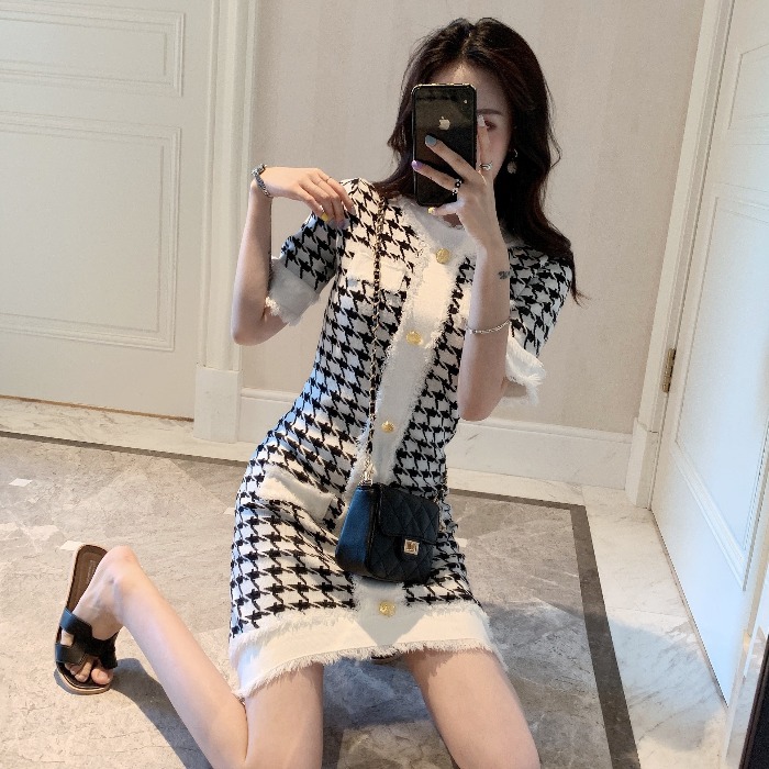 Thin Single-breasted French Niche Knitted Bellflower Skirt