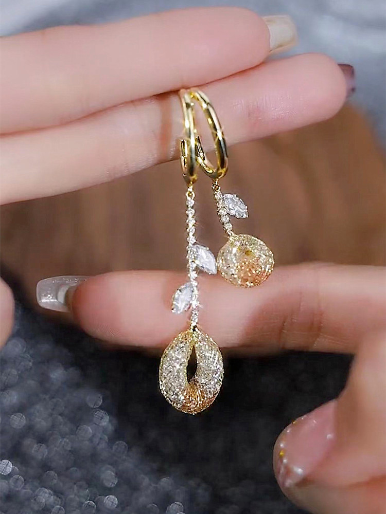 Title 3, Temperament Socialite Hollow Fringe Earring Gir...