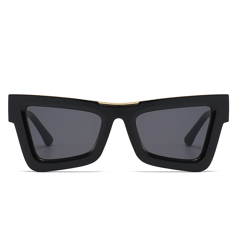 Title 7, Fashion Trend Sunglasses Personalized Cat Eyes