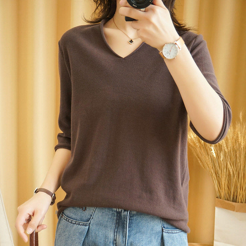 SADIE - ELEGANT T-SHIRT WITH V-NECK