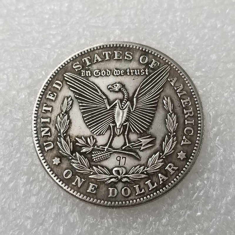 Antique Artifact Homeless Skull Silver-plated  Commemorative Coin
