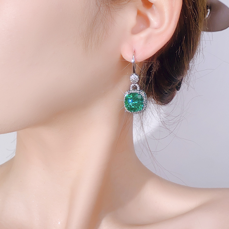 Vintage Light Luxury Dangle Earrings For Women, Cushion Cut Emerald Tone Simulated Zirconia Full Pave Rhinestone Silver Tone Hook Ear Jewelry Elegant Party Accessories